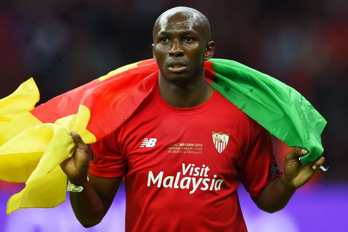 stephane mbia signs new contract in spain